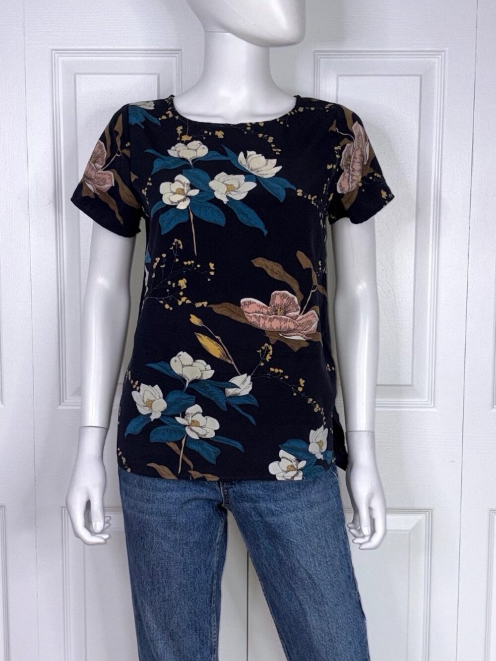 ICONE women's floral short-sleeved blouse medium LIKE NEW!
